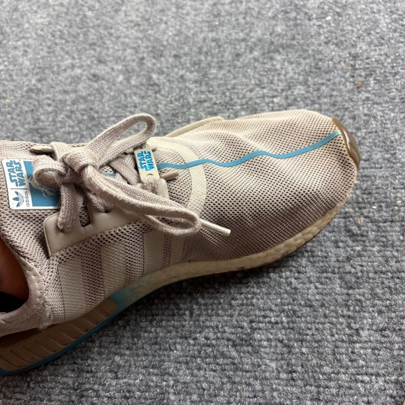 ADIDAS Women’s Originals Nmd R1 Star Wars Rey Runner Sneaker size: 9 - Picture 4 of 16